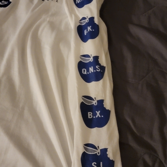 Nike LS dryfit NWT Manhattan NY football t - Picture 2 of 7